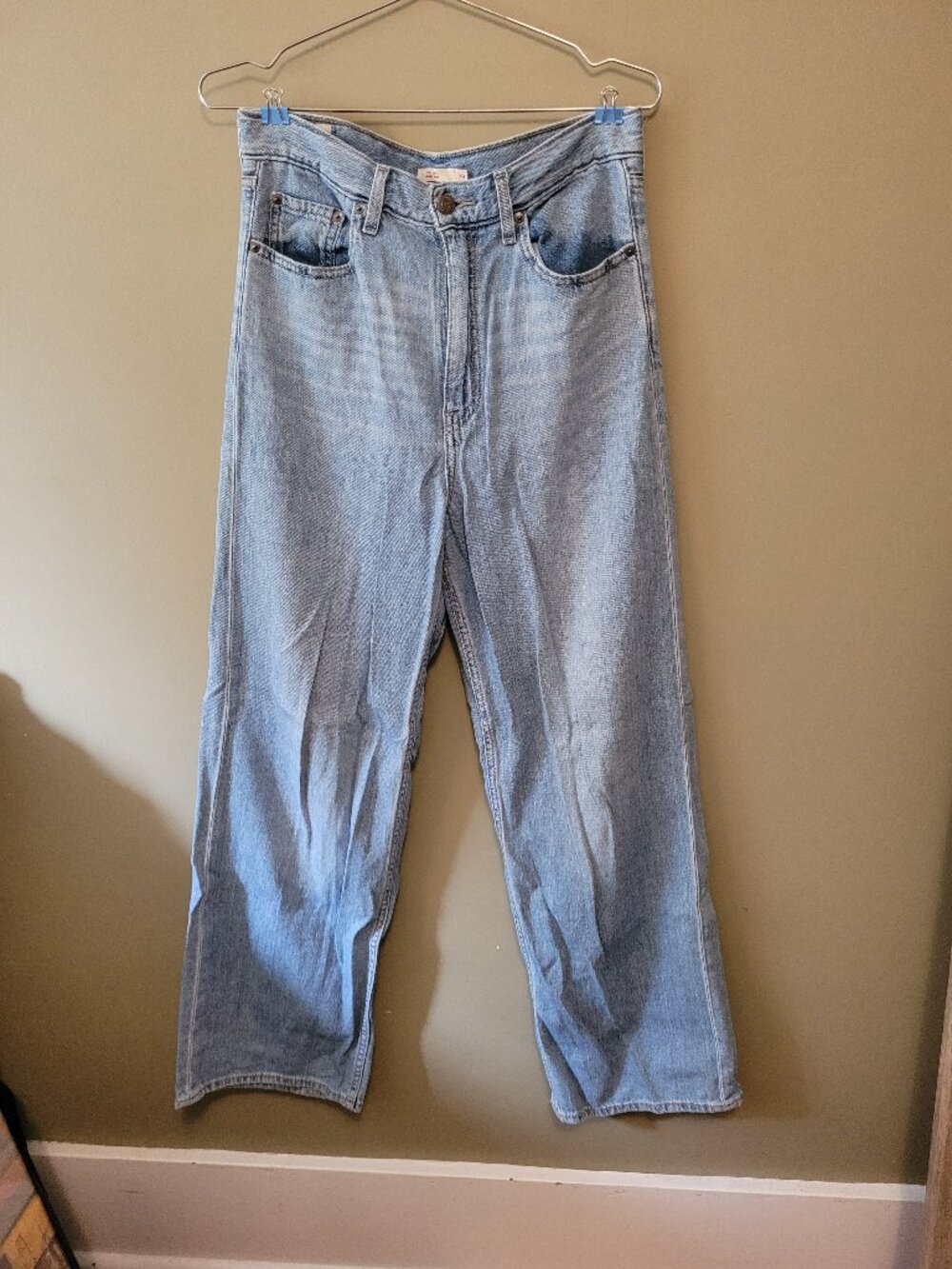 Womens Levis Heritage Baggy Jean in Light Wash